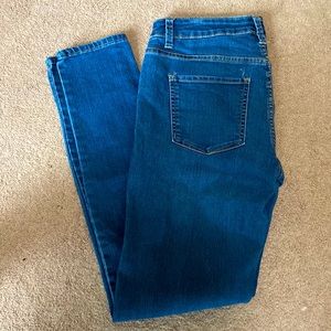 Elle jeans